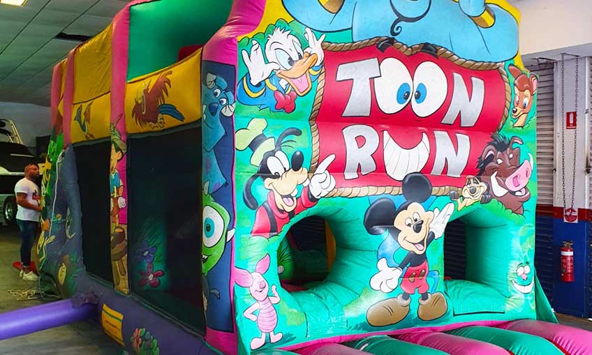 Jubilee Amusements Cartoon Fun Run Inflatable Obstacle Course